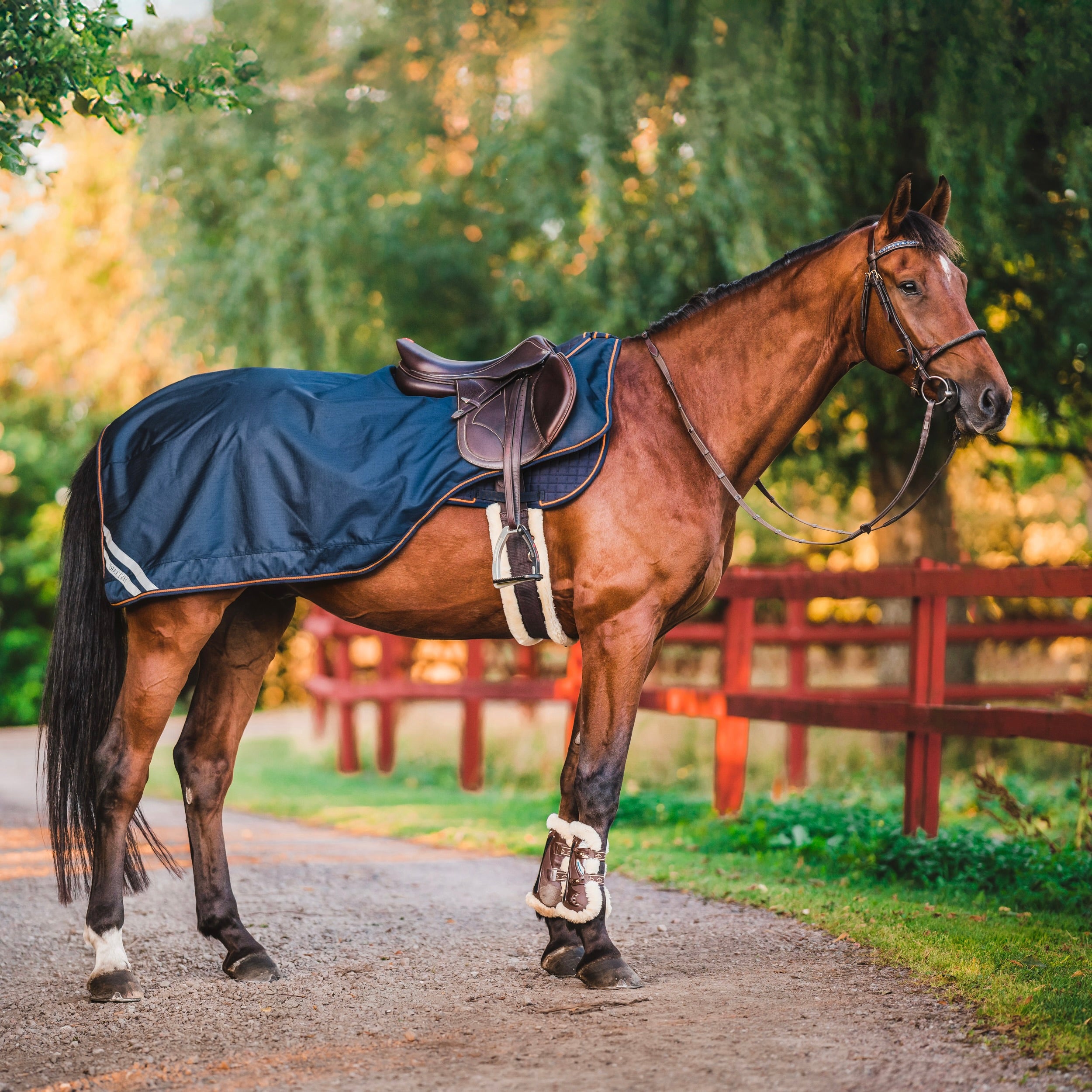 Hyltarp Ridtäcke Blå